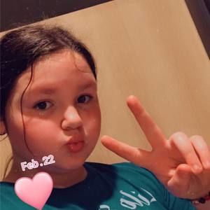 Meet your Posher, Addison